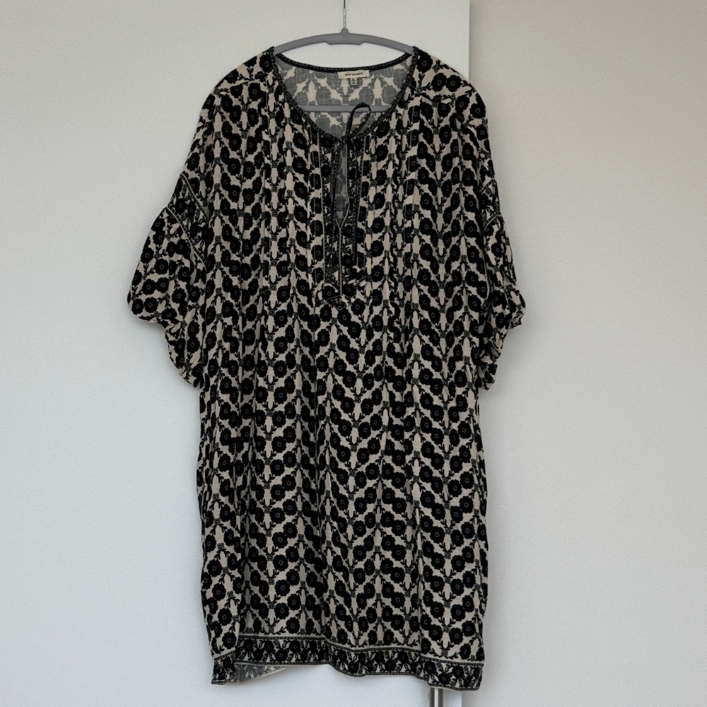 Max Studio Black and White Floral Dress